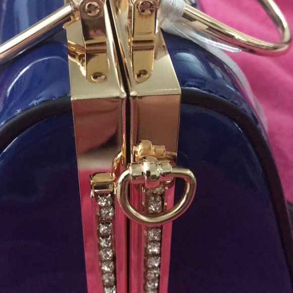 La Terre: Precious Lil Blue Hand Bag W/Bling - Picture 6 of 7